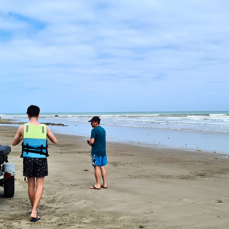 Descanso en habitación con vista al mar en Jama Campay