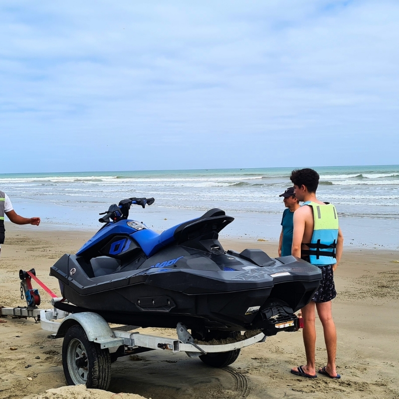 Playa tranquila en Jama Campay